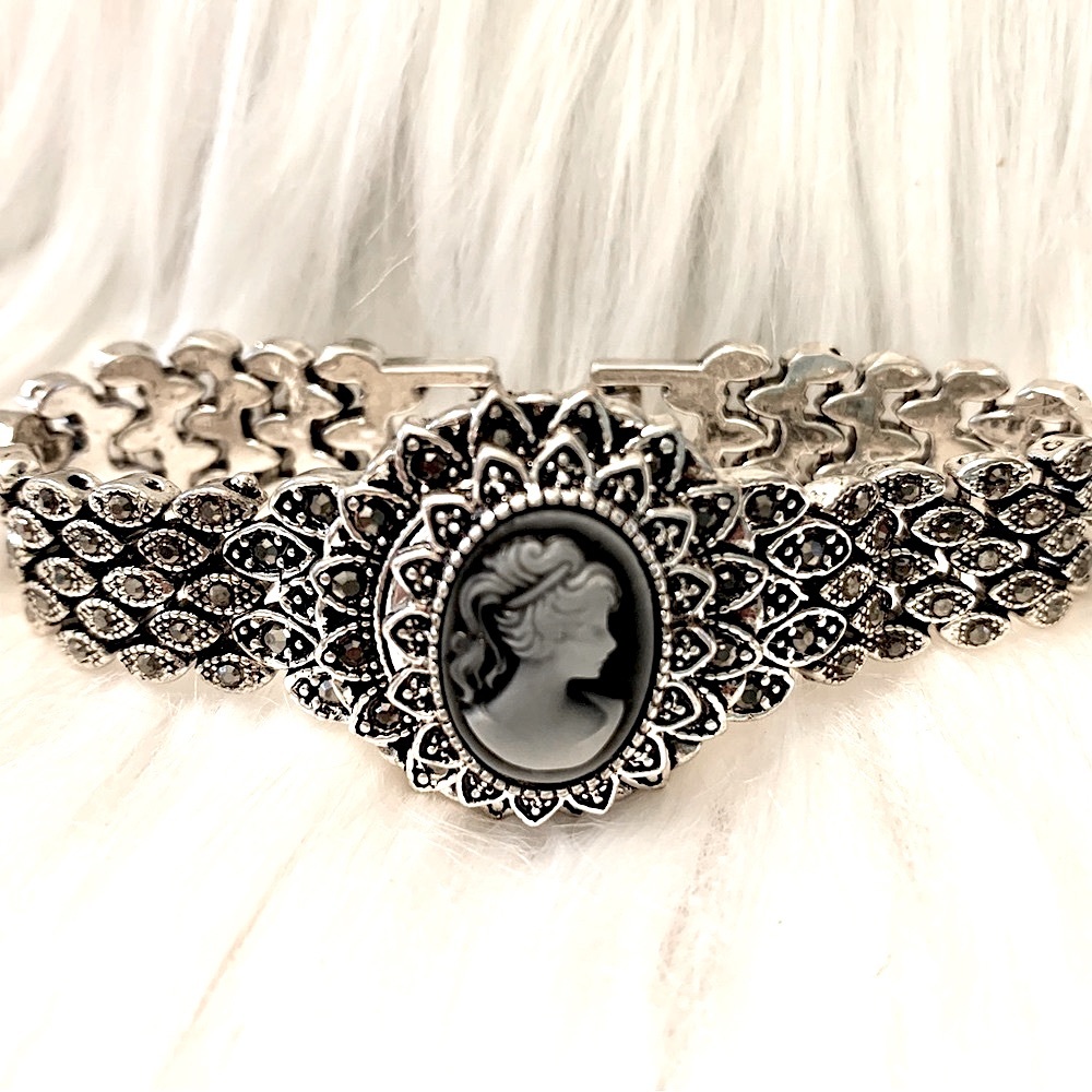 Snap Bracelet